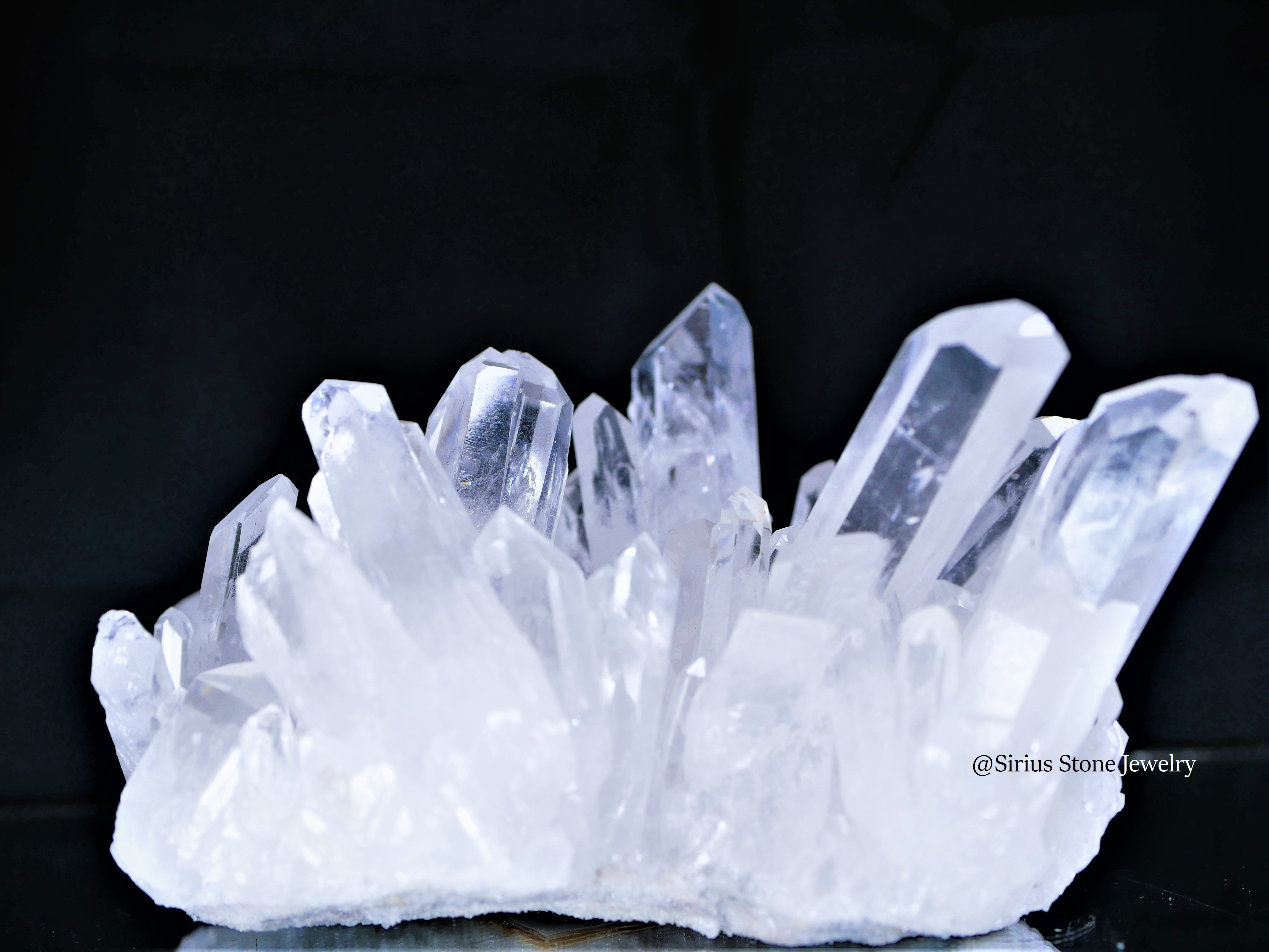 5Aシリウス貴州水晶クラスターミドルサイズ