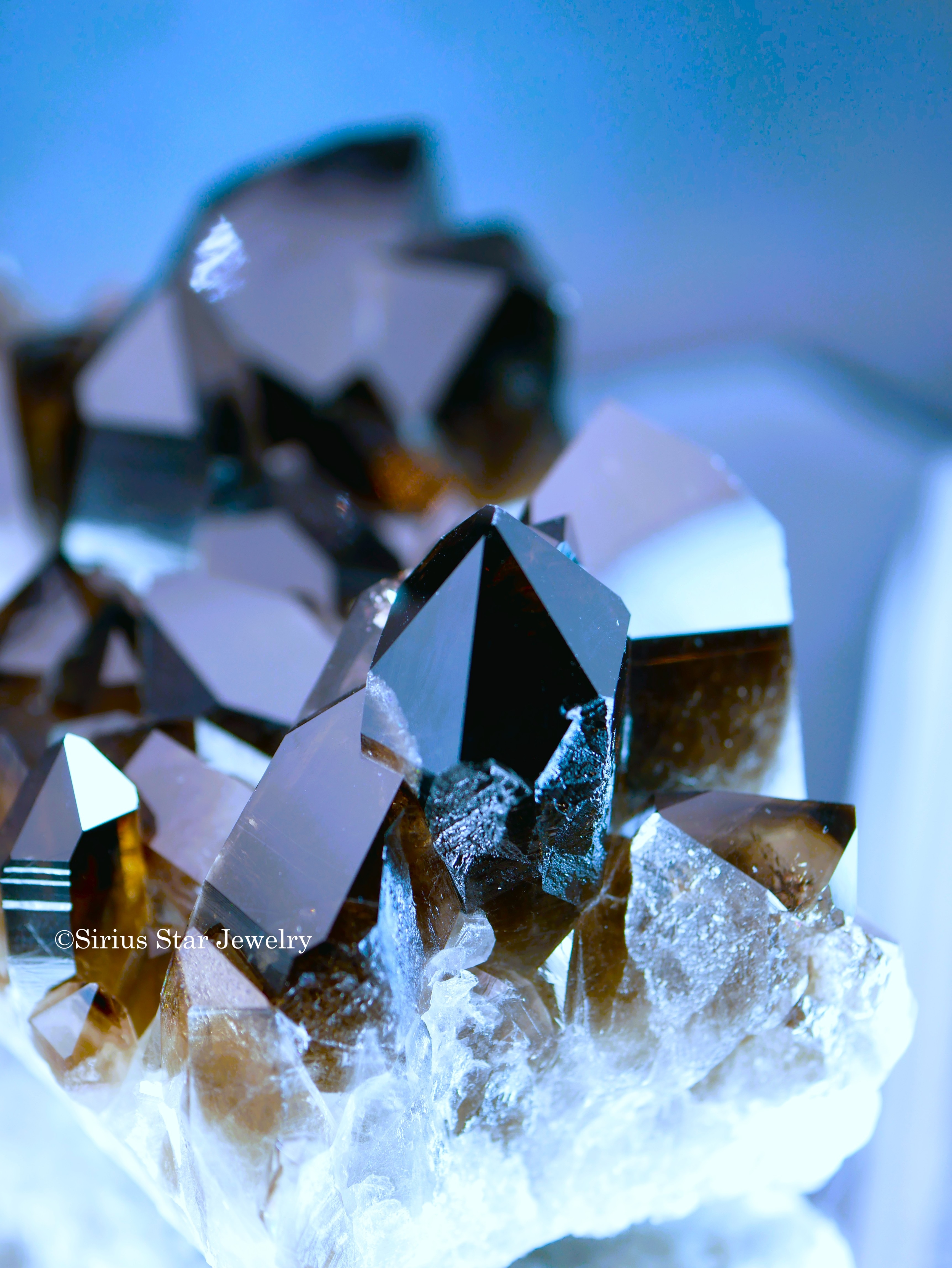 シリウス天然スモーキークラスター　ラージサイズ