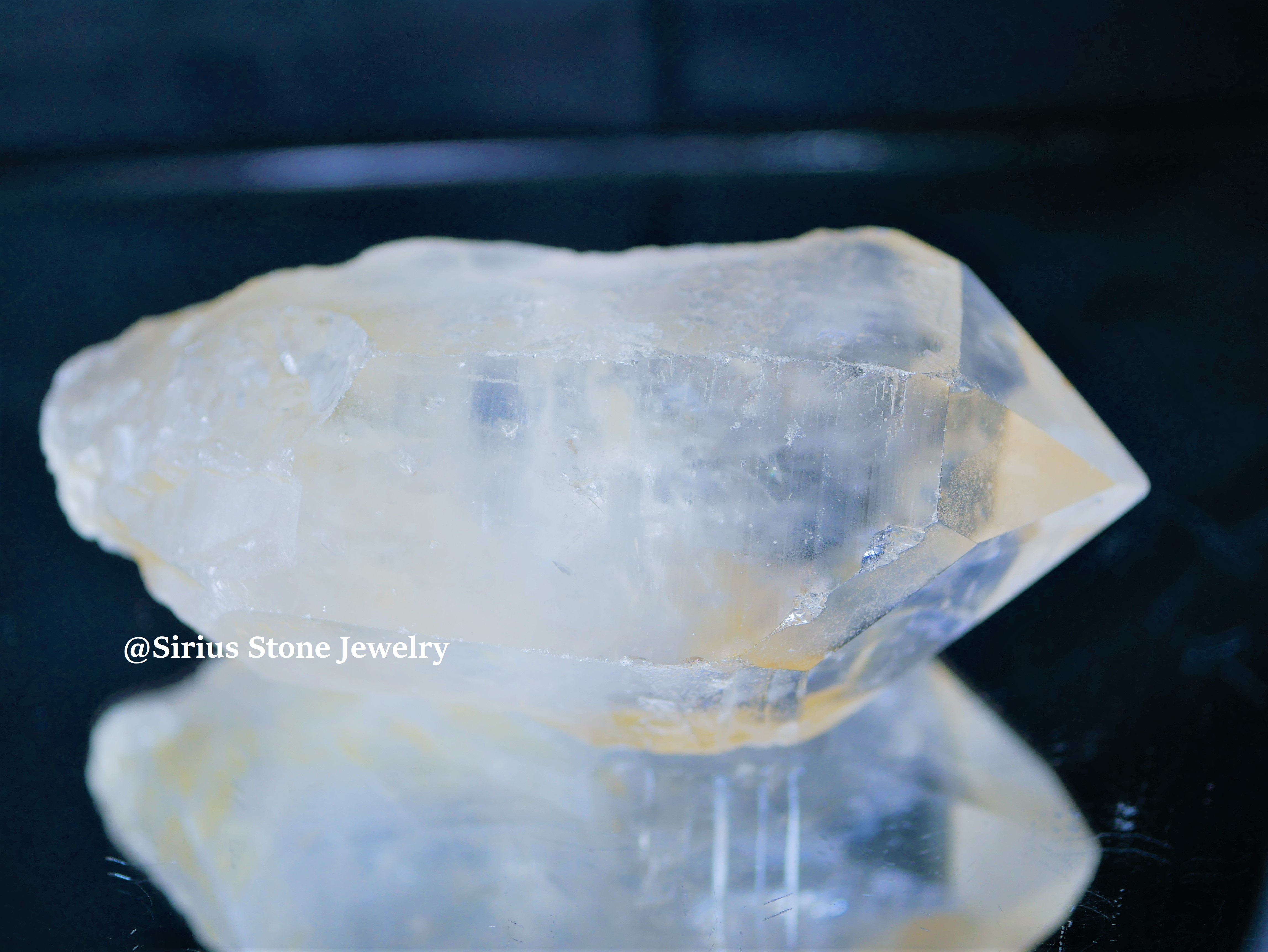 シリウスレムリアン水晶ポイント　ミニセット※写真はラージサイズのものです。撮影後差替えさせていただきます。