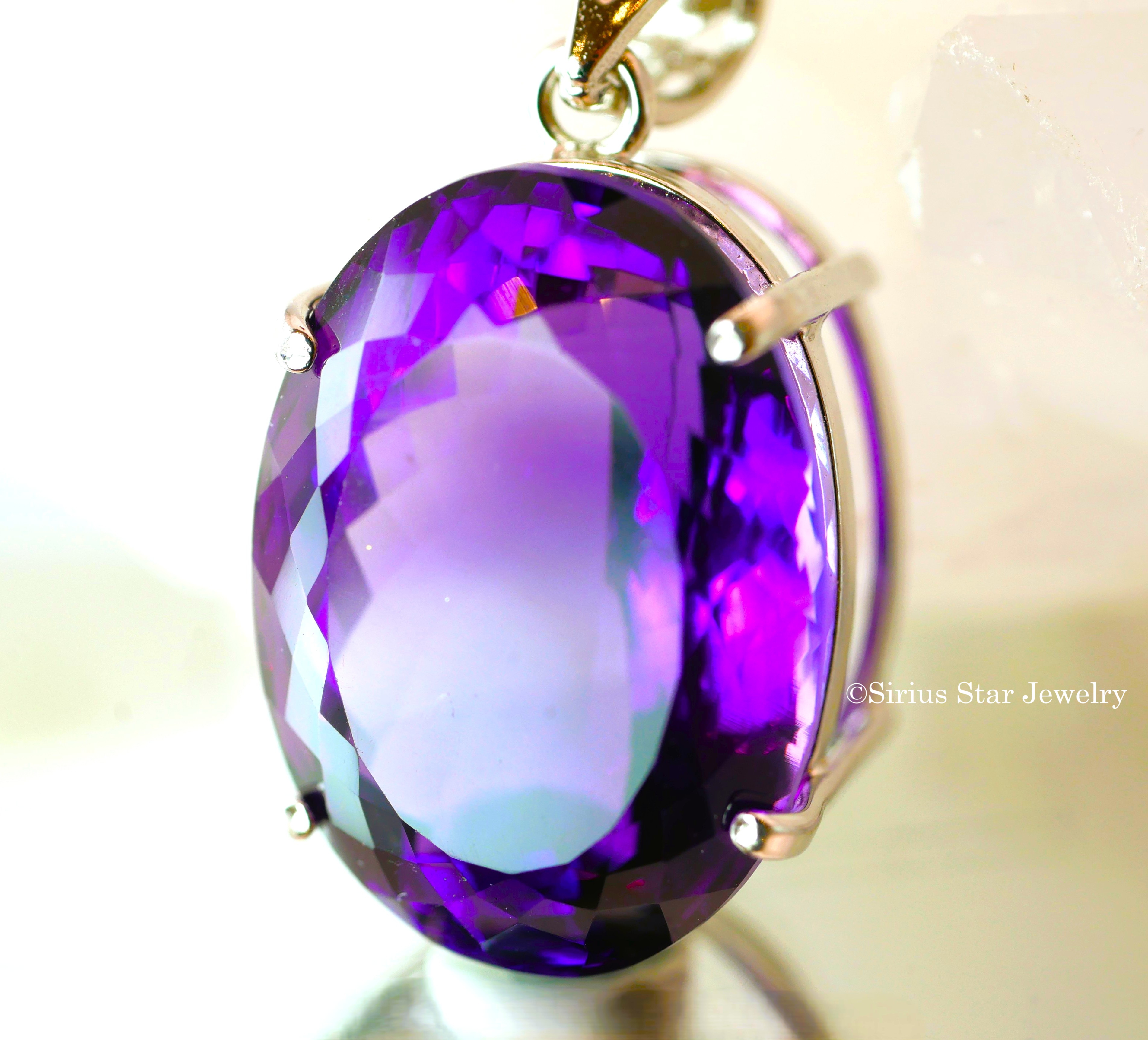 【最高級アメジストブリリアントカットペンダント】オーバル型