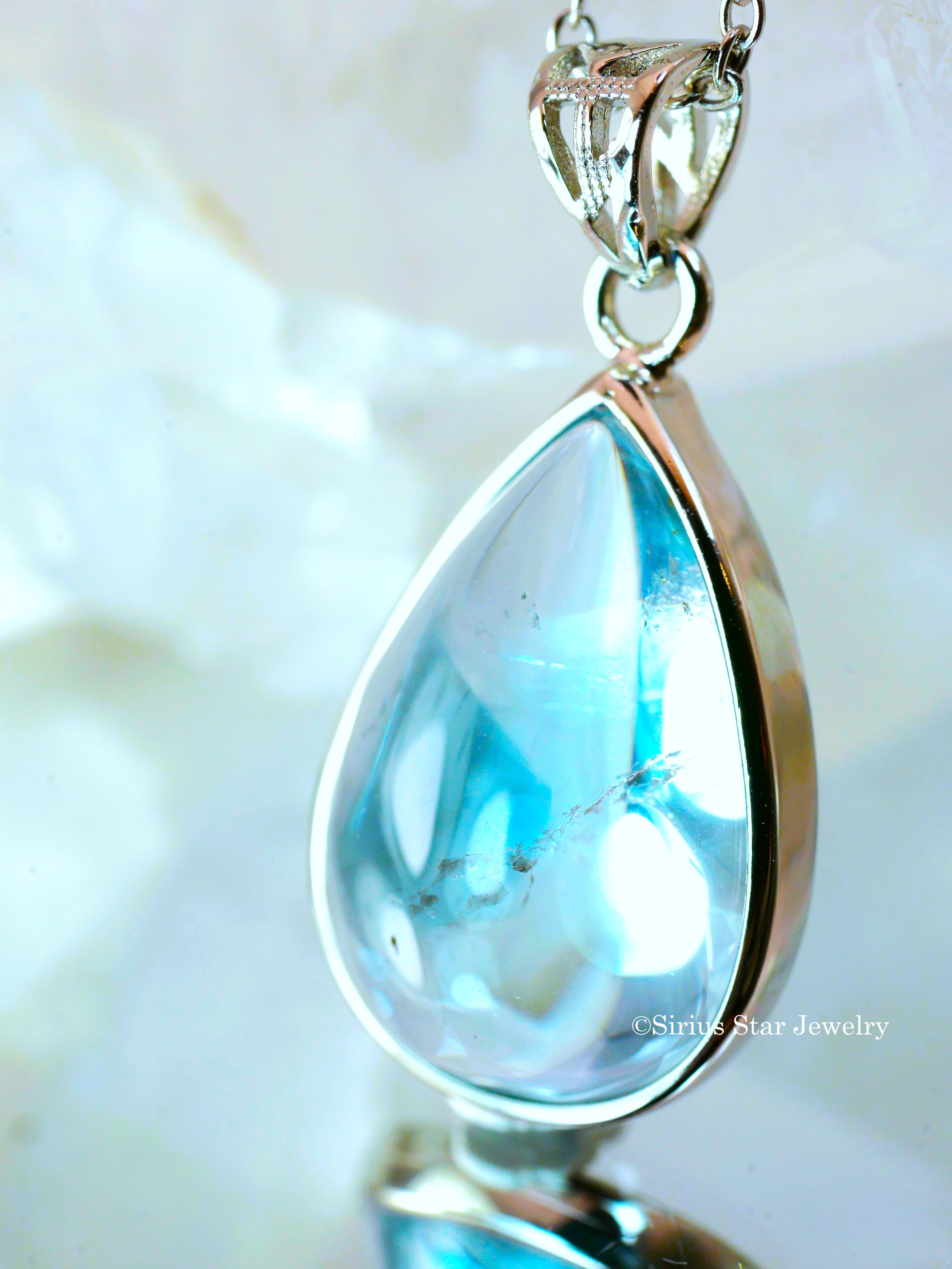 クリアブルートパーズペンダント　しずく型